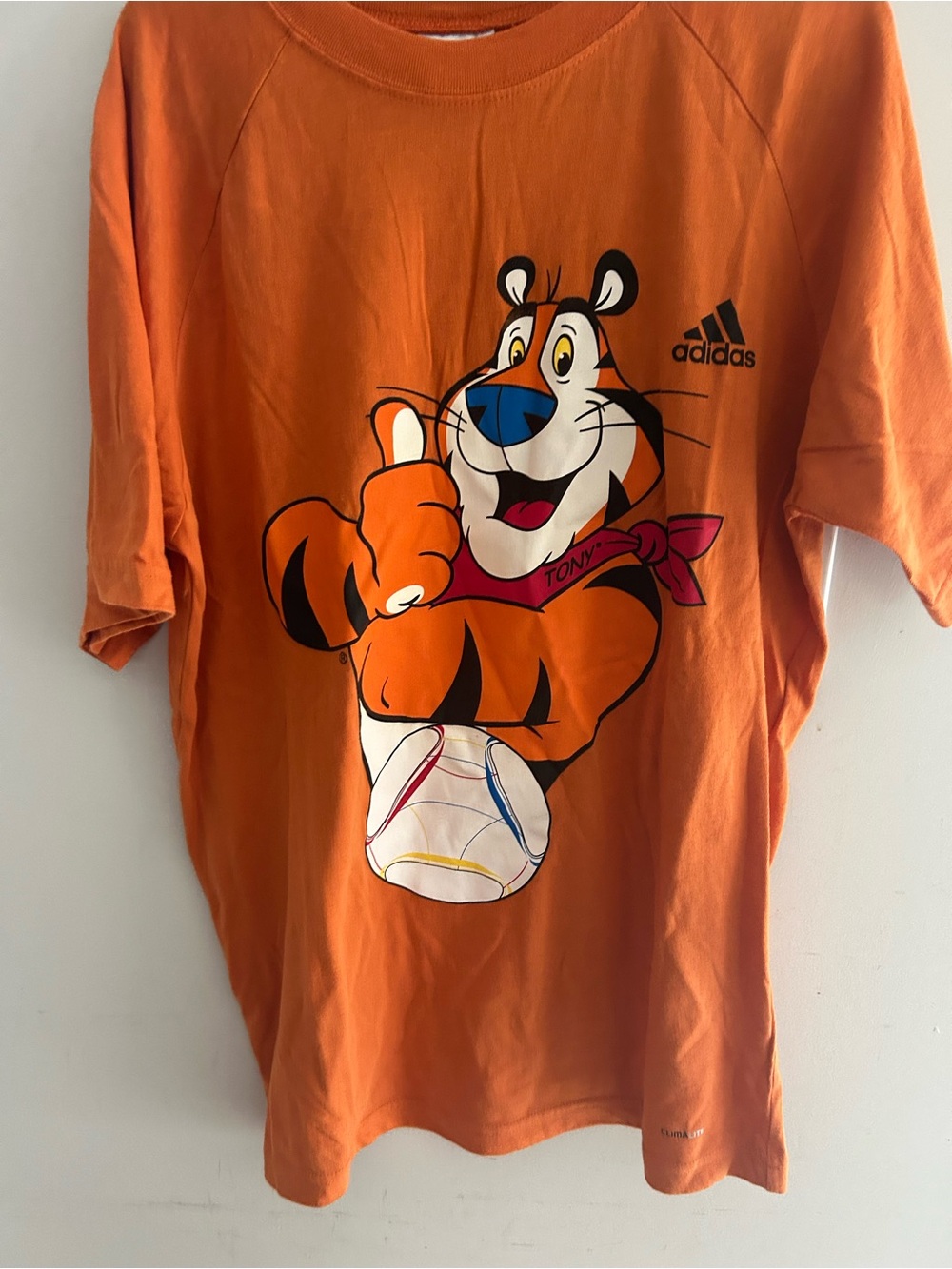 Vintage Adidas Tony the Tiger Soccer Orange Graphic Tee Large limited